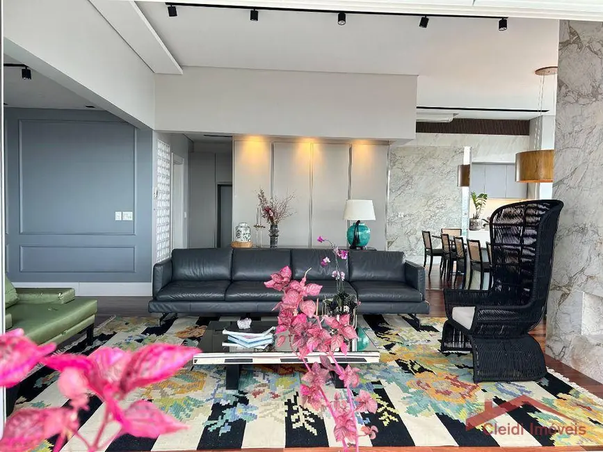 Foto 5 de Cobertura com 4 quartos à venda, 278m2 em Anita Garibaldi, Joinville - SC