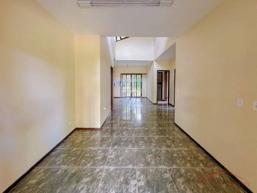 Foto 6 de Casa com 3 quartos à venda e para alugar, 480m2 em Costa e Silva, Joinville - SC