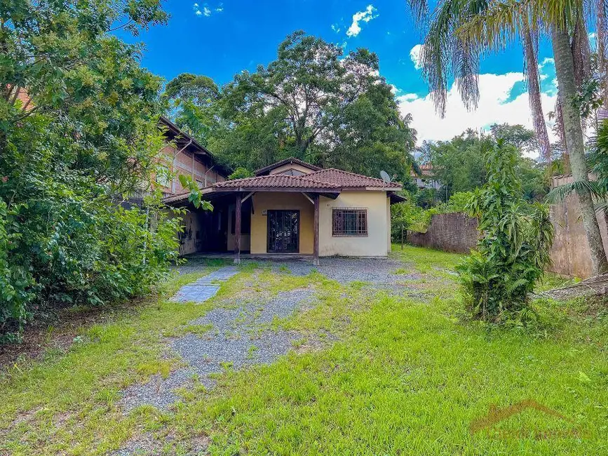 Foto 1 de Casa com 3 quartos à venda e para alugar, 480m2 em Costa e Silva, Joinville - SC