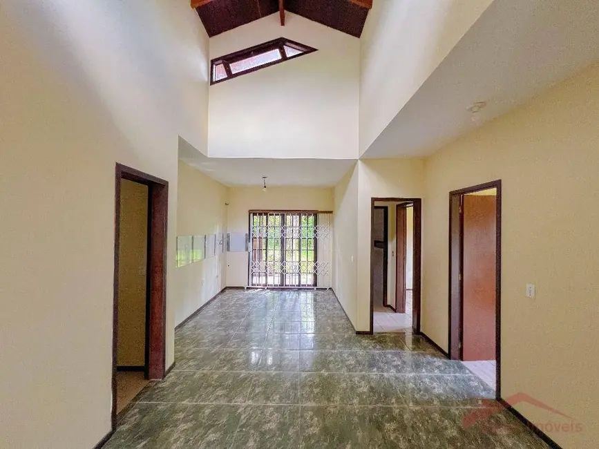 Foto 2 de Casa com 3 quartos à venda e para alugar, 480m2 em Costa e Silva, Joinville - SC