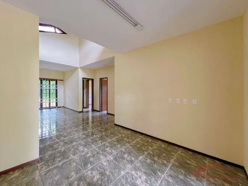 Foto 4 de Casa com 3 quartos à venda e para alugar, 480m2 em Costa e Silva, Joinville - SC
