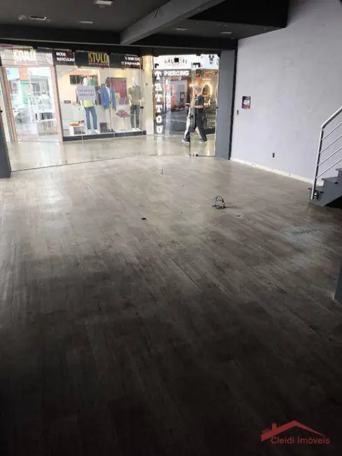 Loja para alugar, 90m2 em Centro, Joinville - SC - imagem 2 Foto 2 de Loja para alugar, 90m2 em Centro, Joinville - SC