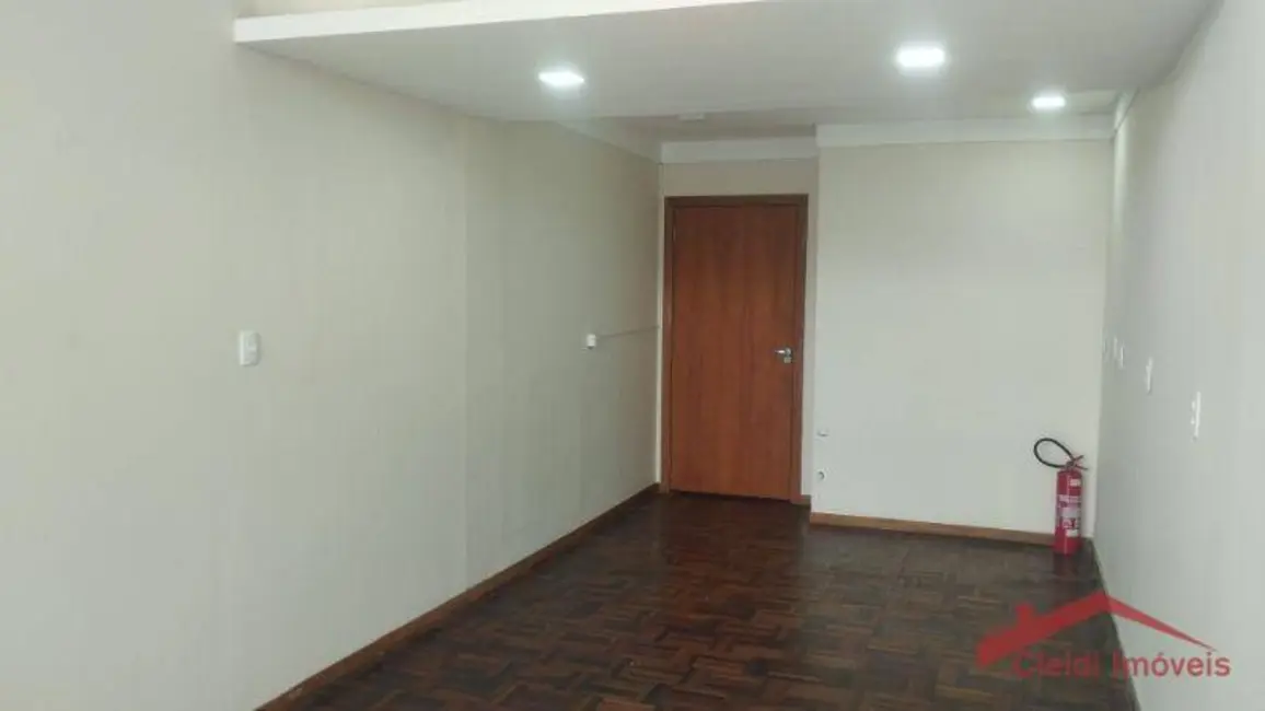 Foto 1 de Loja para alugar, 35m2 em Bucarein, Joinville - SC
