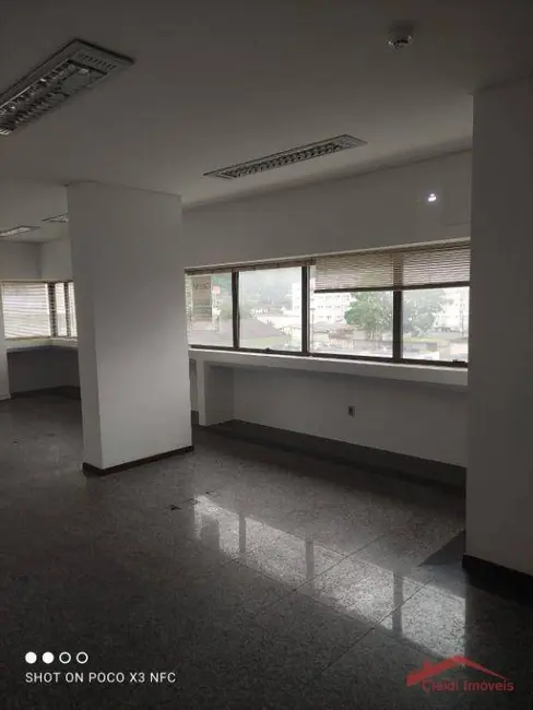 Foto 2 de Sala Comercial à venda e para alugar, 102m2 em Centro, Joinville - SC