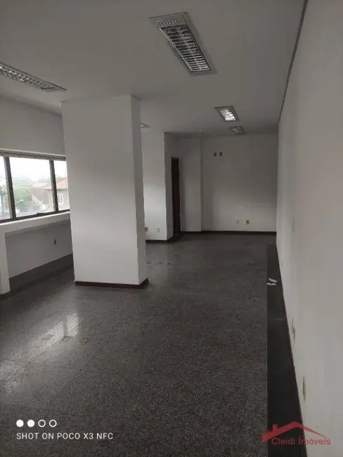 Sala Comercial à venda e para alugar, 102m2 em Centro, Joinville - SC - imagem 7 Foto 7 de Sala Comercial à venda e para alugar, 102m2 em Centro, Joinville - SC