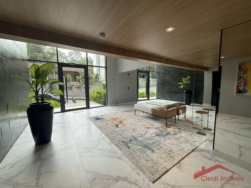 Foto 1 de Apartamento com 3 quartos para alugar, 151m2 em Atiradores, Joinville - SC
