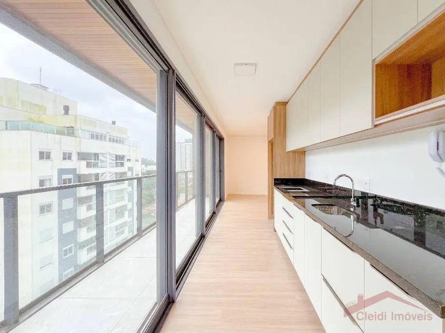 Apartamento com 3 quartos para alugar, 151m2 em Atiradores, Joinville - SC - imagem 9 Foto 9 de Apartamento com 3 quartos para alugar, 151m2 em Atiradores, Joinville - SC