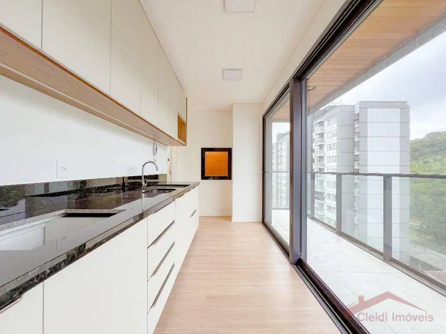 Apartamento com 3 quartos para alugar, 151m2 em Atiradores, Joinville - SC - imagem 6 Foto 6 de Apartamento com 3 quartos para alugar, 151m2 em Atiradores, Joinville - SC