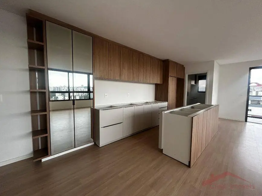 Foto 1 de Apartamento com 3 quartos para alugar, 152m2 em Atiradores, Joinville - SC