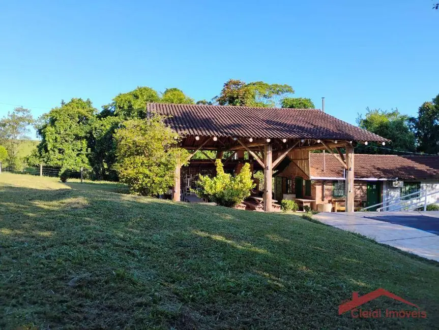 Casa com 2 quartos para alugar, 800m2 em Araquari - SC - imagem 9 Foto 9 de Casa com 2 quartos para alugar, 800m2 em Araquari - SC