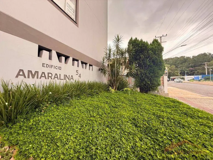 Foto 1 de Apartamento com 3 quartos para alugar, 107m2 em Anita Garibaldi, Joinville - SC