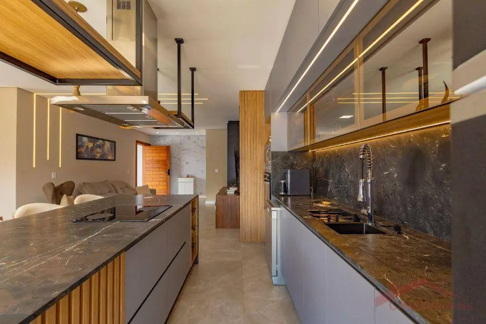 Foto 5 de Casa de Condomínio com 3 quartos à venda, 195m2 em Iririú, Joinville - SC