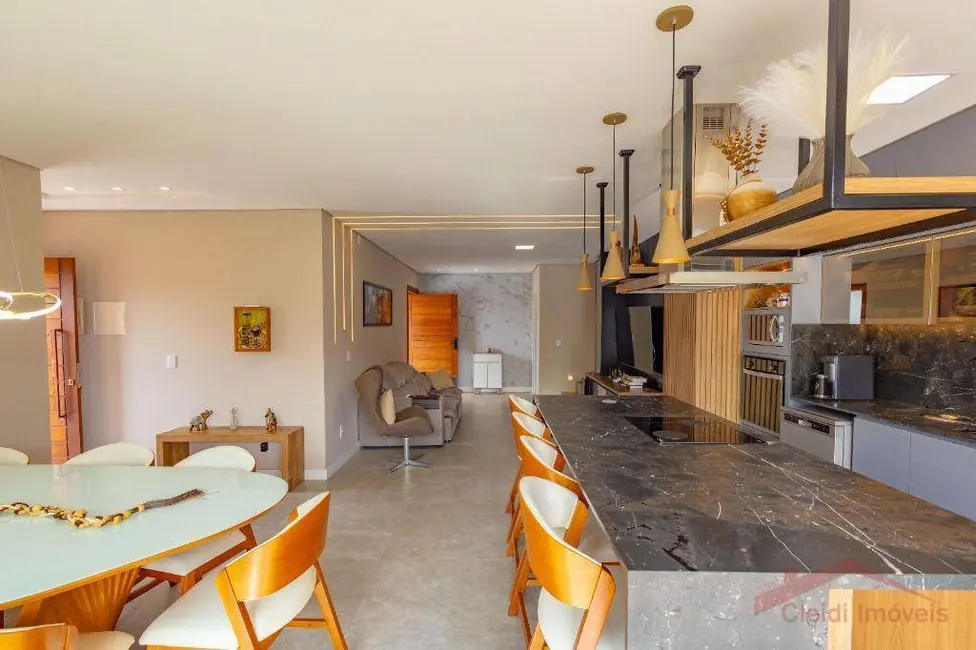 Foto 2 de Casa de Condomínio com 3 quartos à venda, 195m2 em Iririú, Joinville - SC