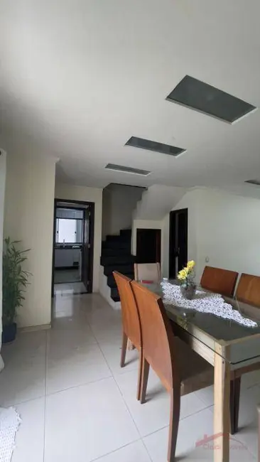 Foto 3 de Casa com 2 quartos à venda, 234m2 em Adhemar Garcia, Joinville - SC