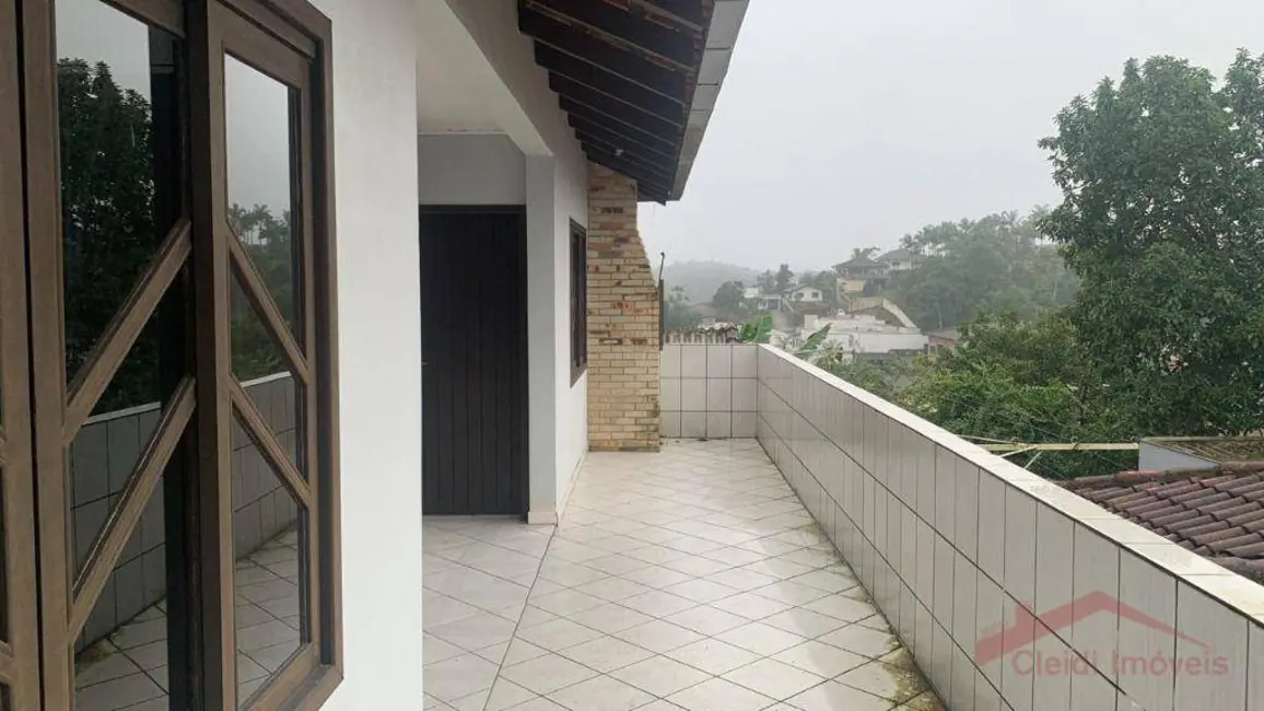 Foto 5 de Apartamento com 3 quartos para alugar, 230m2 em Nova Brasília, Joinville - SC