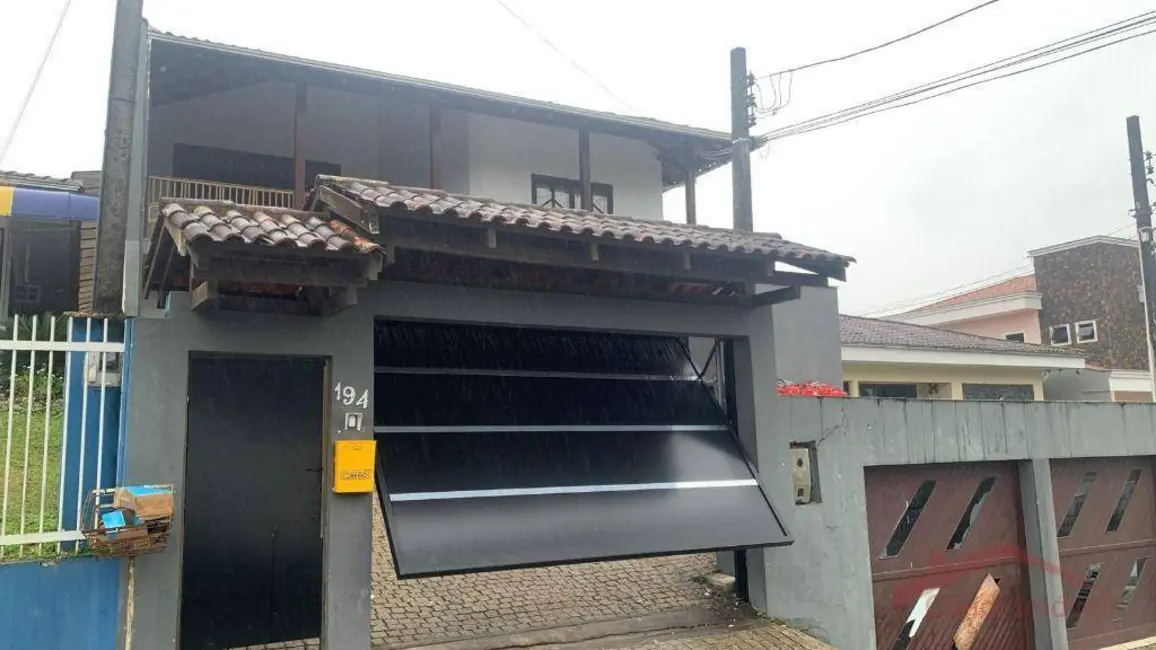 Foto 1 de Apartamento com 3 quartos para alugar, 230m2 em Nova Brasília, Joinville - SC