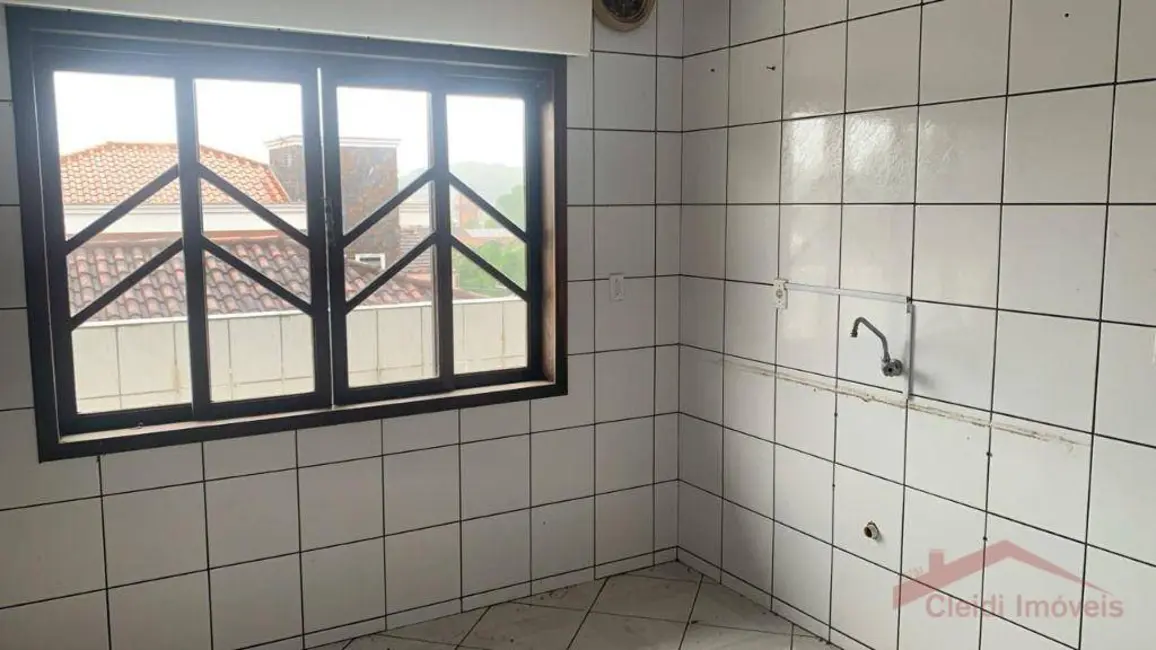 Foto 8 de Apartamento com 3 quartos para alugar, 230m2 em Nova Brasília, Joinville - SC