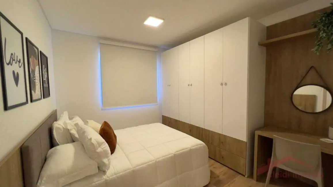 Foto 8 de Apartamento com 3 quartos à venda, 205m2 em Saguaçu, Joinville - SC