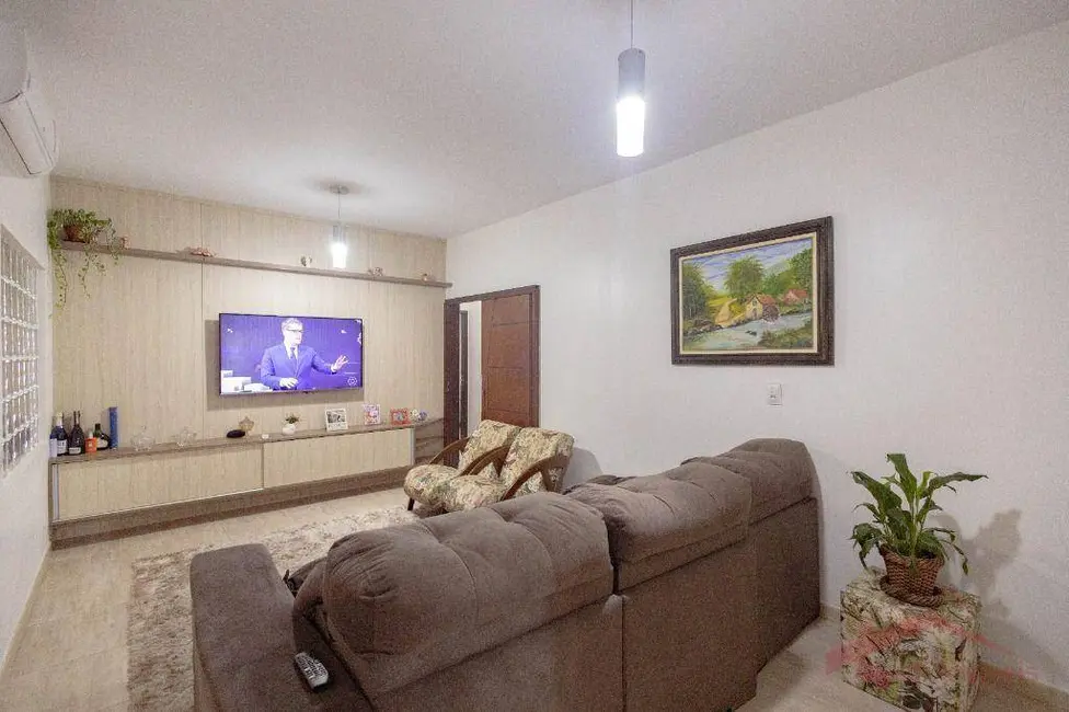 Foto 3 de Casa com 3 quartos à venda, 360m2 em Nova Brasília, Joinville - SC