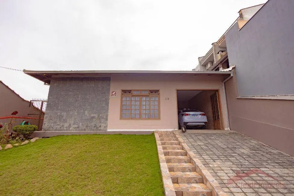 Foto 1 de Casa com 3 quartos à venda, 360m2 em Nova Brasília, Joinville - SC