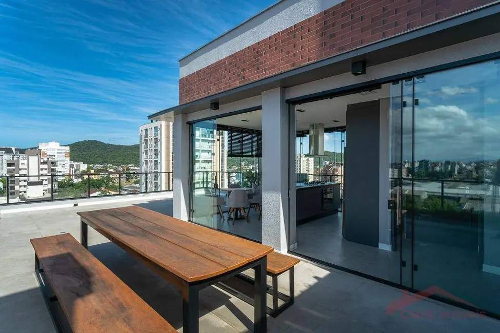 Foto 8 de Apartamento com 3 quartos à venda, 207m2 em América, Joinville - SC