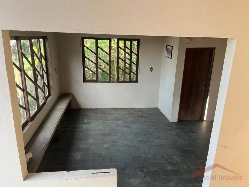 Foto 4 de Casa com 3 quartos à venda, 566m2 em Iririú, Joinville - SC