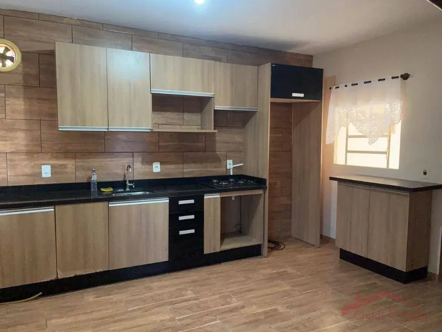 Foto 2 de Casa com 3 quartos à venda, 566m2 em Iririú, Joinville - SC