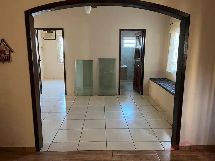 Foto 9 de Casa com 3 quartos à venda, 566m2 em Iririú, Joinville - SC