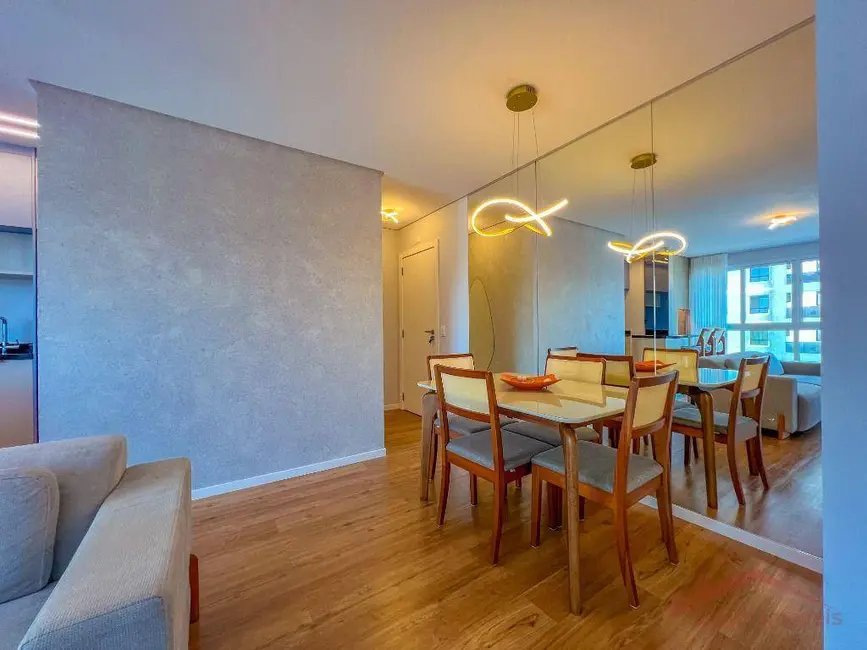 Foto 3 de Apartamento com 2 quartos à venda, 82m2 em Centro, Joinville - SC