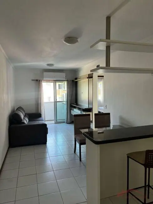Foto 2 de Apartamento com 2 quartos para alugar, 57m2 em Glória, Joinville - SC