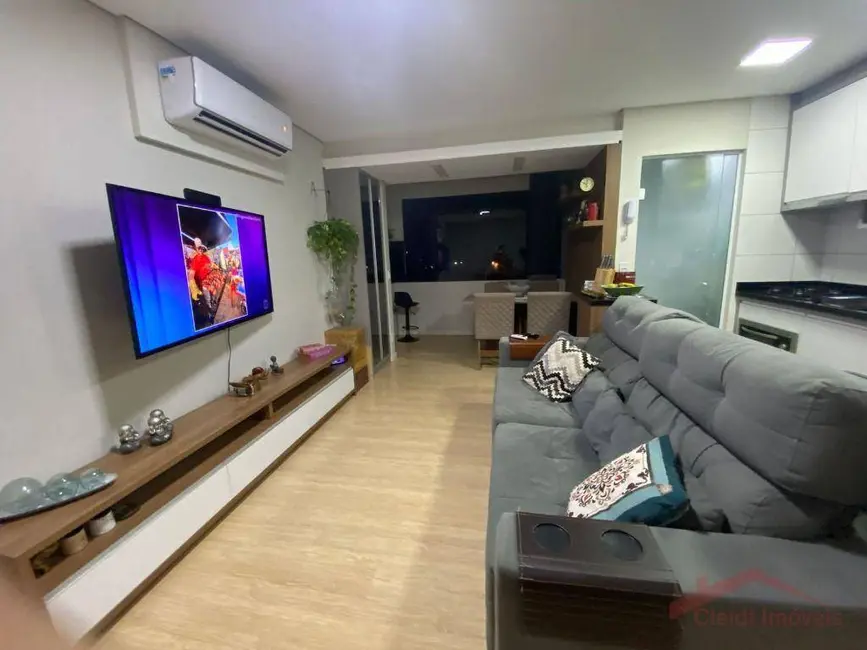 Foto 1 de Apartamento com 1 quarto à venda, 83m2 em Saguaçu, Joinville - SC