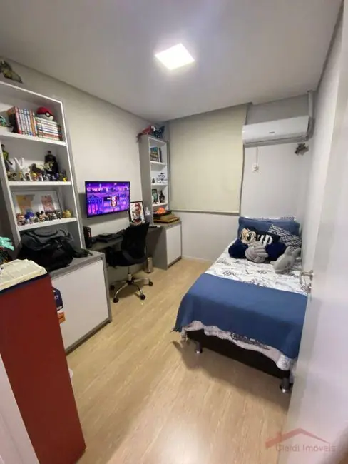 Foto 7 de Apartamento com 1 quarto à venda, 83m2 em Saguaçu, Joinville - SC