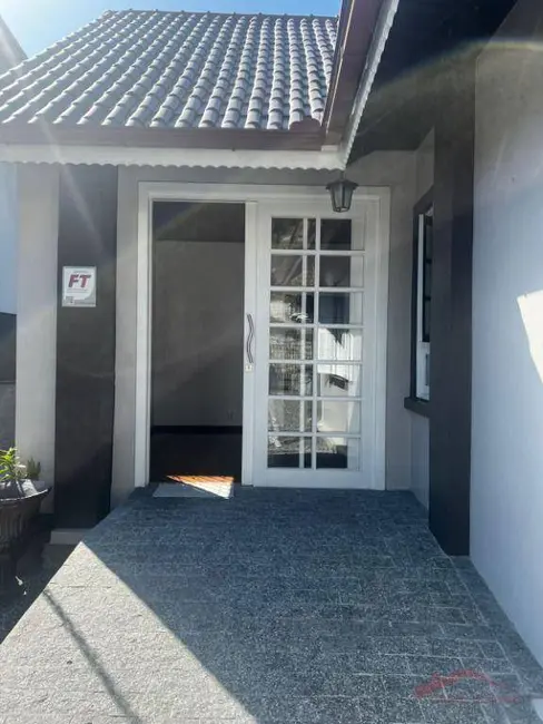 Foto 2 de Casa para alugar, 636m2 em América, Joinville - SC