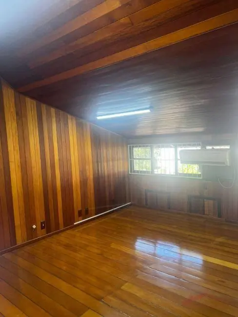 Foto 19 de Casa para alugar, 636m2 em América, Joinville - SC