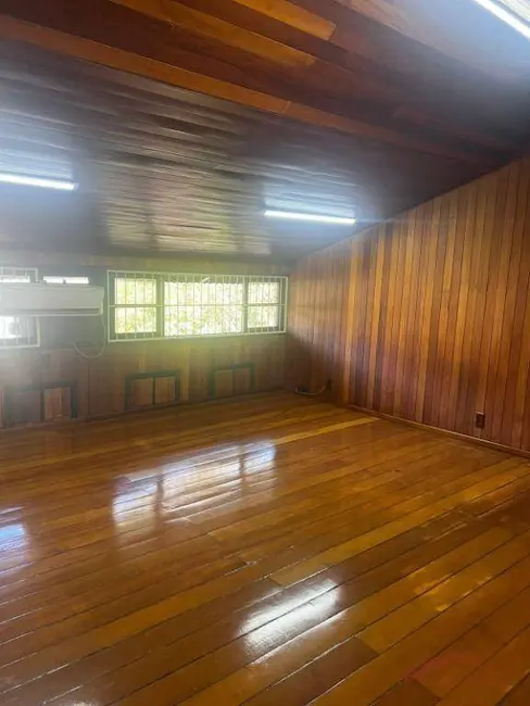 Foto 16 de Casa para alugar, 636m2 em América, Joinville - SC