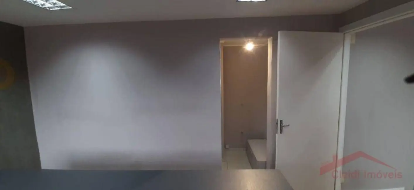 Sala Comercial à venda e para alugar, 29m2 em Centro, Joinville - SC - imagem 3 Foto 3 de Sala Comercial à venda e para alugar, 29m2 em Centro, Joinville - SC
