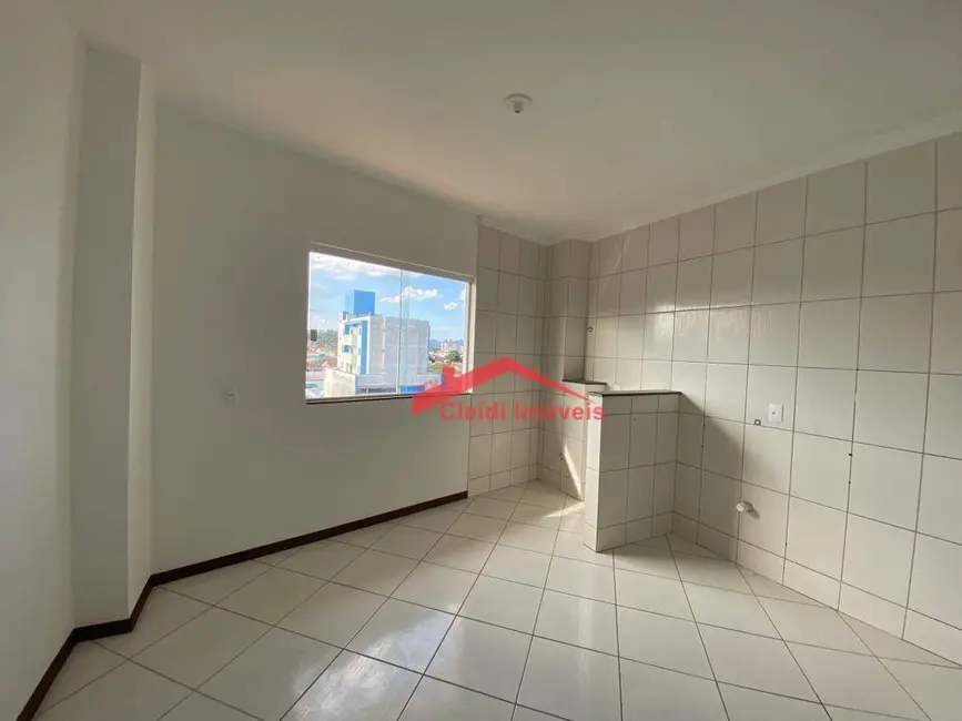 Foto 3 de Apartamento com 2 quartos à venda, 64m2 em Floresta, Joinville - SC