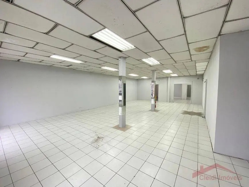 Sala Comercial para alugar, 450m2 em Centro, Joinville - SC - imagem 3 Foto 3 de Sala Comercial para alugar, 450m2 em Centro, Joinville - SC