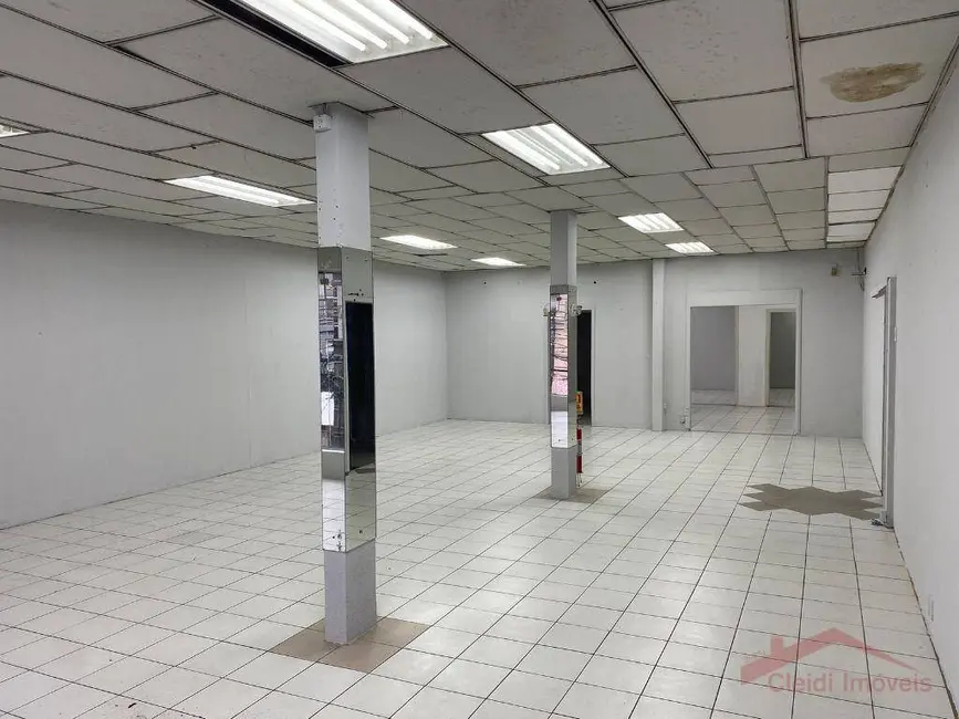 Sala Comercial para alugar, 450m2 em Centro, Joinville - SC - imagem 7 Foto 7 de Sala Comercial para alugar, 450m2 em Centro, Joinville - SC
