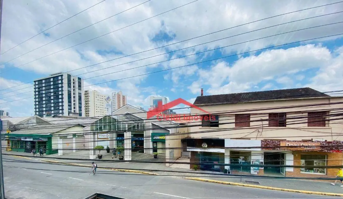 Sala Comercial para alugar, 450m2 em Centro, Joinville - SC - imagem 2 Foto 2 de Sala Comercial para alugar, 450m2 em Centro, Joinville - SC