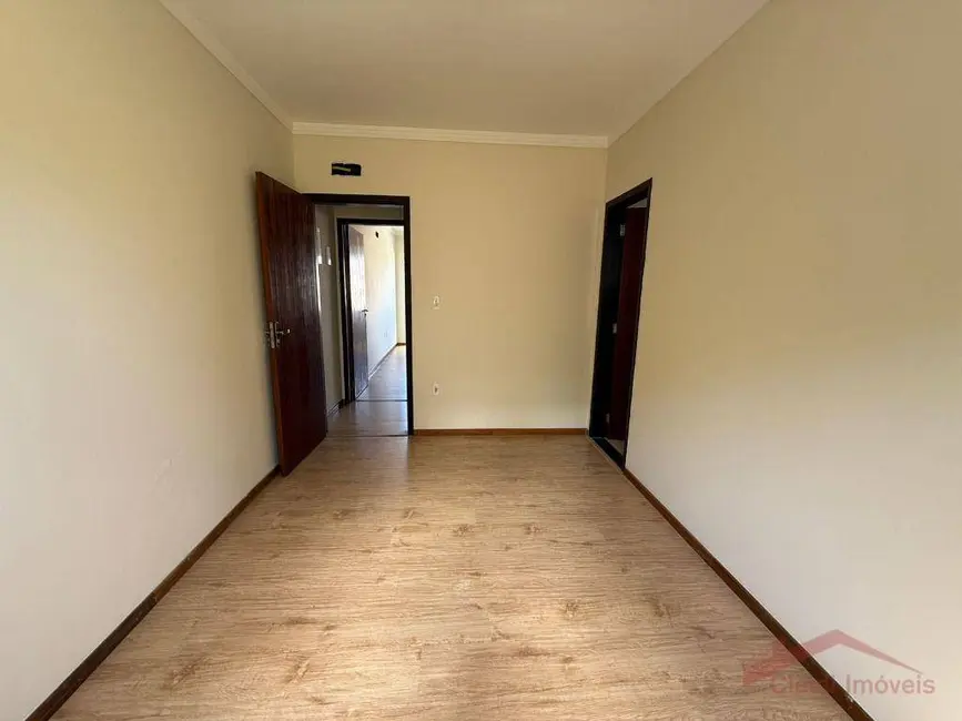 Foto 9 de Casa com 2 quartos para alugar, 84m2 em Iririú, Joinville - SC