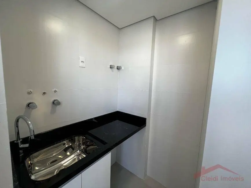 Apartamento com 2 quartos à venda, 75m2 em Anita Garibaldi, Joinville - SC - imagem 8 Foto 8 de Apartamento com 2 quartos à venda, 75m2 em Anita Garibaldi, Joinville - SC