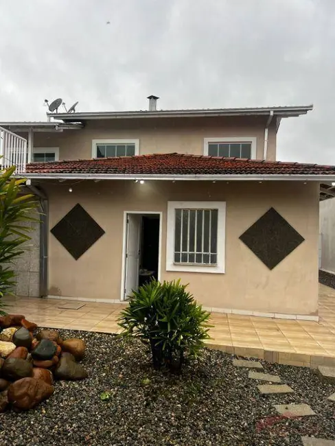 Foto 3 de Casa com 6 quartos à venda, 420m2 em Petrópolis, Joinville - SC