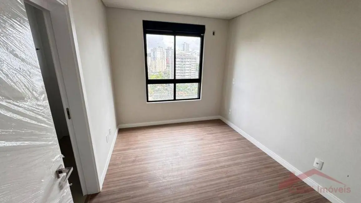 Apartamento com 3 quartos à venda, 197m2 em Centro, Joinville - SC - imagem 8 Foto 8 de Apartamento com 3 quartos à venda, 197m2 em Centro, Joinville - SC