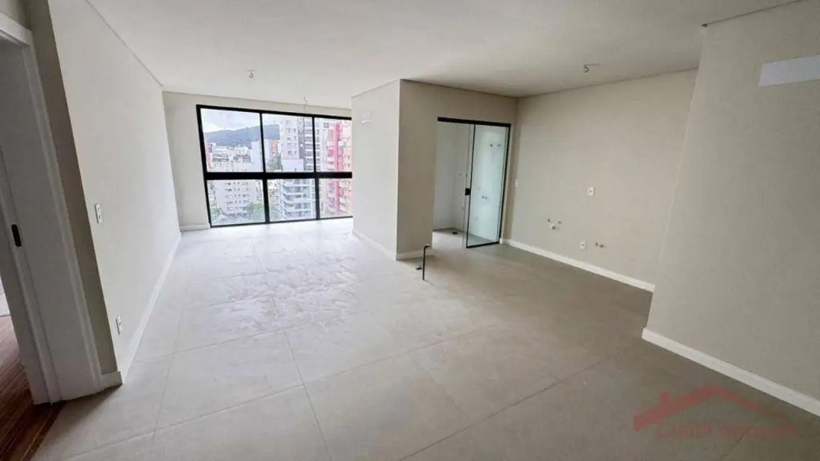 Apartamento com 3 quartos à venda, 197m2 em Centro, Joinville - SC - imagem 3 Foto 3 de Apartamento com 3 quartos à venda, 197m2 em Centro, Joinville - SC