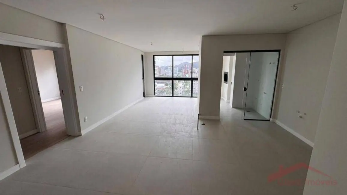 Apartamento com 3 quartos à venda, 197m2 em Centro, Joinville - SC - imagem 1 Foto 1 de Apartamento com 3 quartos à venda, 197m2 em Centro, Joinville - SC