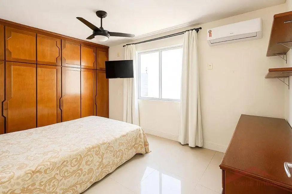 Foto 5 de Apartamento com 3 quartos à venda, 108m2 em Boa Vista, Joinville - SC