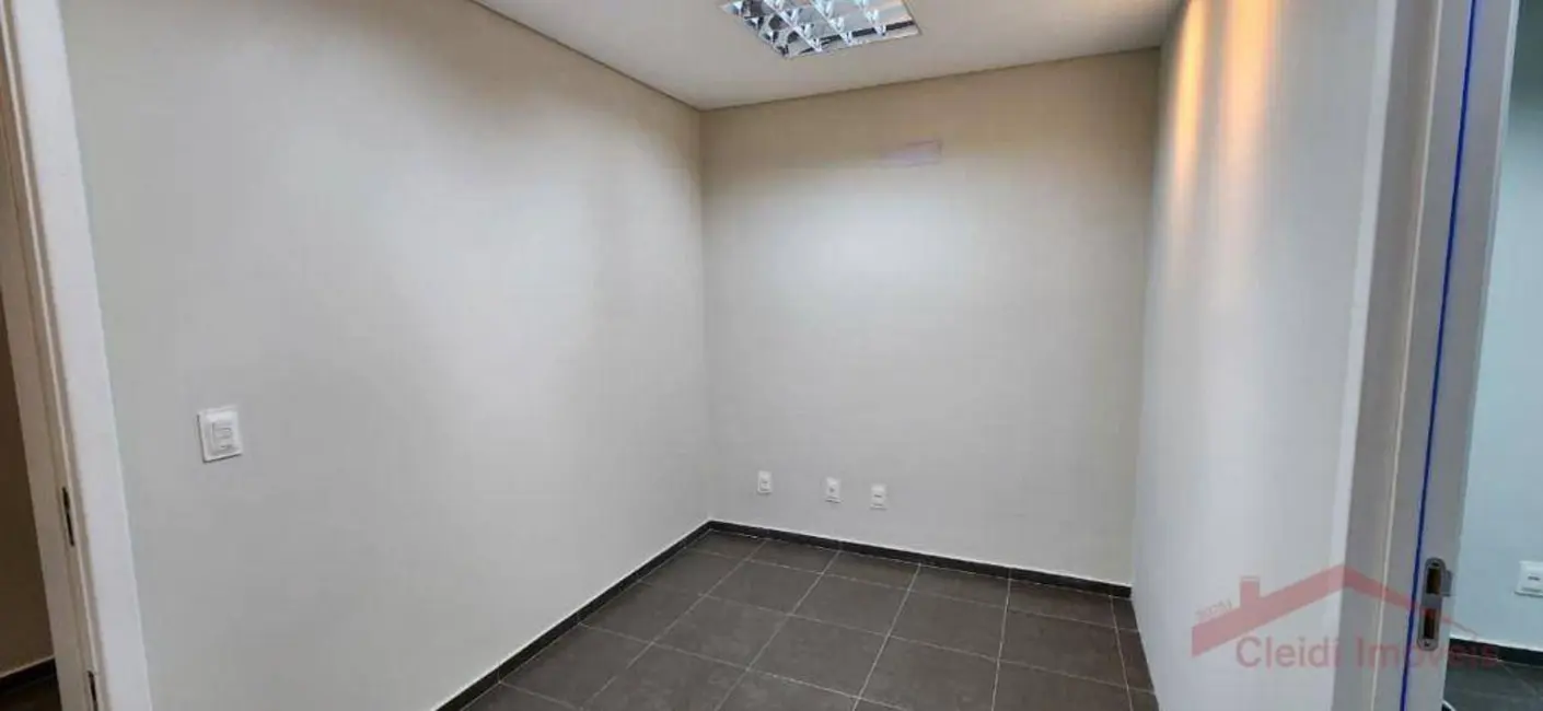 Foto 8 de Sala Comercial para alugar, 45m2 em Costa e Silva, Joinville - SC