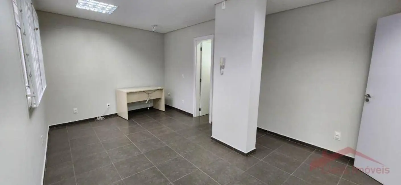 Foto 5 de Sala Comercial para alugar, 45m2 em Costa e Silva, Joinville - SC