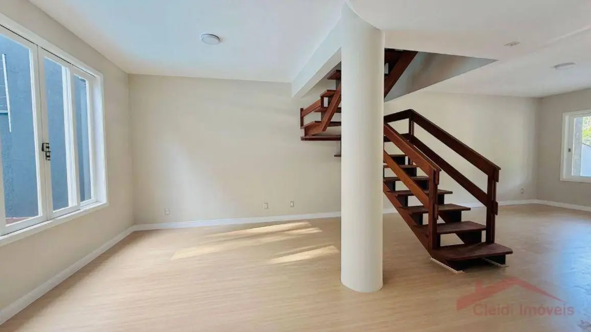 Foto 9 de Casa com 4 quartos à venda, 392m2 em América, Joinville - SC